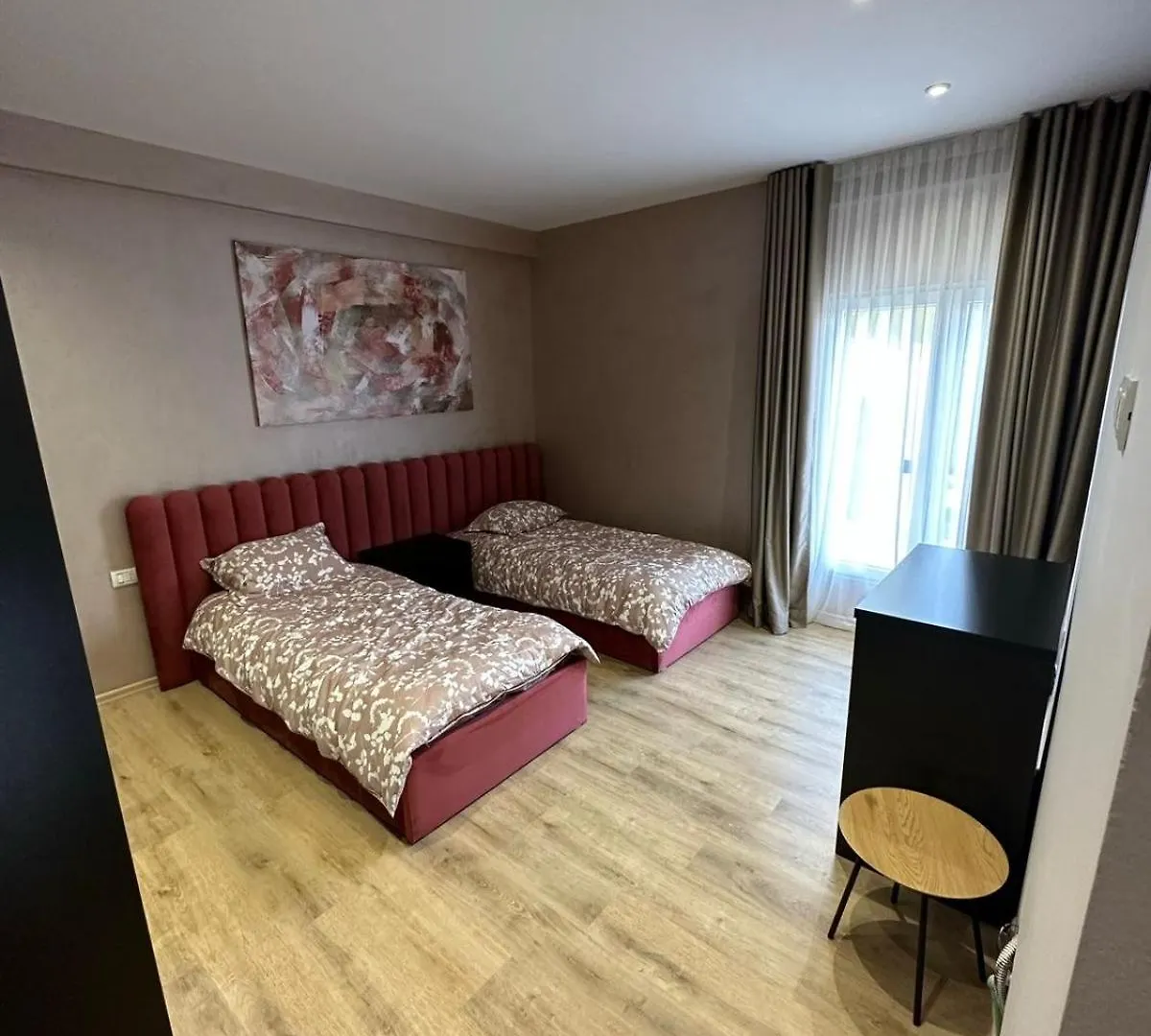 Luxury Land Lake Tirana Apartman